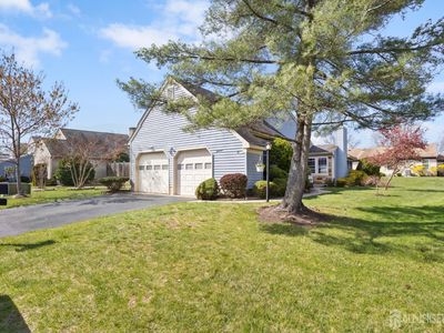 14 Dorchester Dr, Monroe Township, NJ, 08831