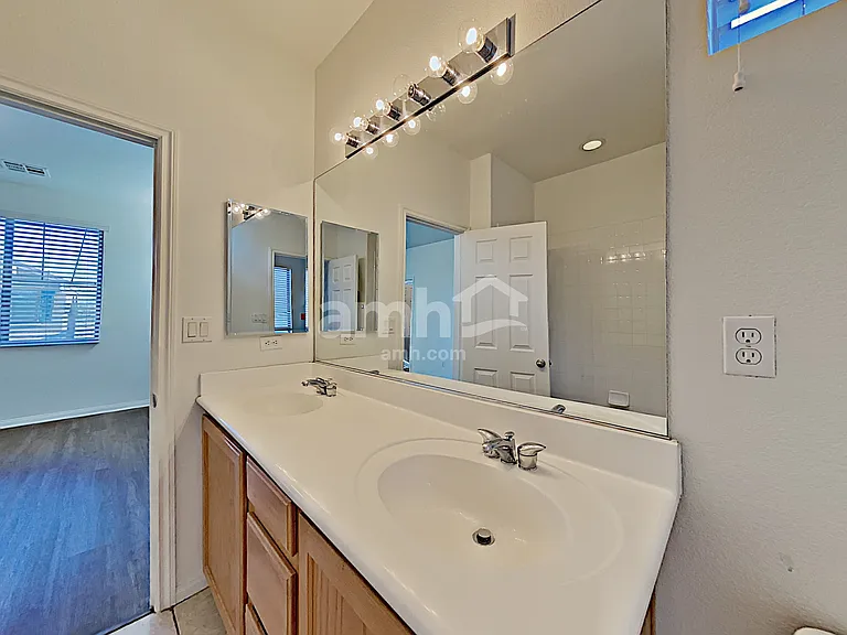 7596 Rising Port Ave — Photo 12