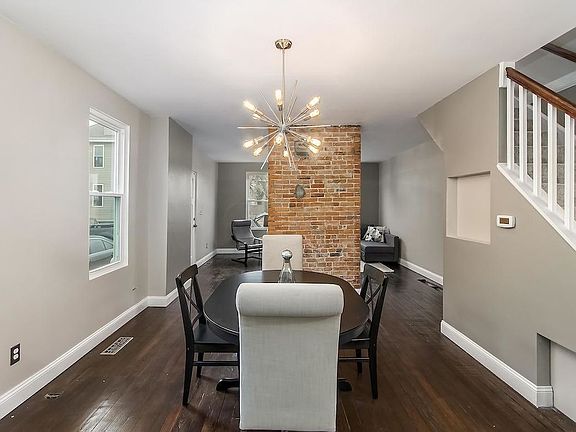 4th image of 572 E Columbus St