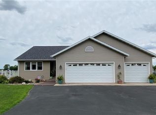 12904 187th St, Chippewa Falls, WI 54729