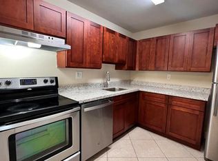 405 Executive Center Dr APT 205, West Palm Beach, FL 33401