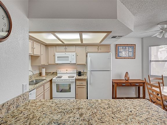 4th image of 1100 Pinto Rock Ln Unit 102