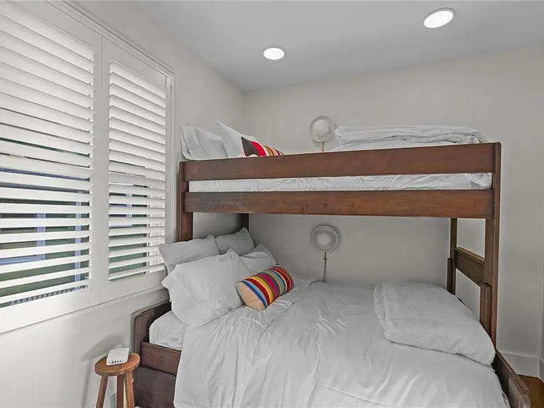8 Cross St #1 — Photo 16