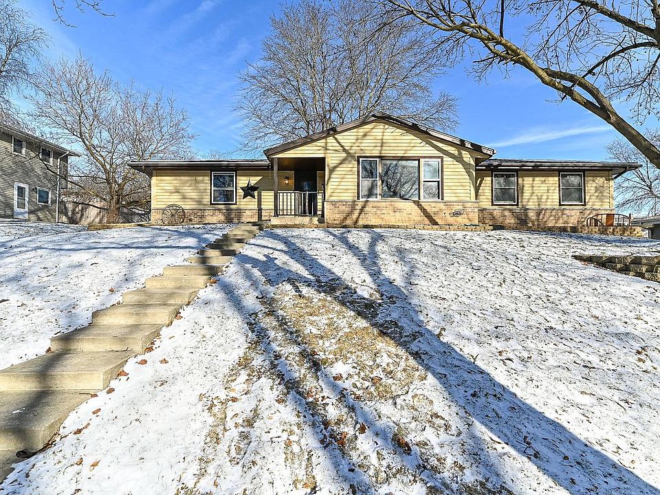 1st image of 2710 Lander LANE