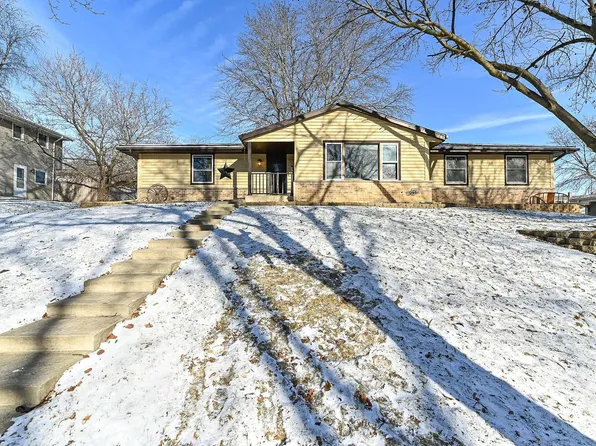 2710 Lander LANE, Waukesha, WI 53188