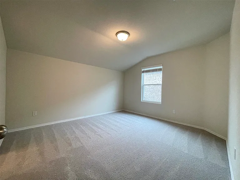 481 Grenada Lake Dr — Photo 24