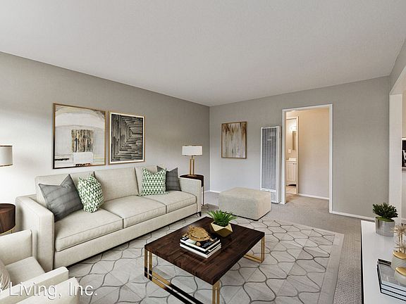 2nd image of 118 Poplar Ave APT 2