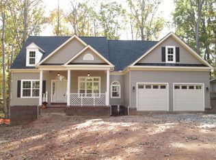 617 Mount Pleasant Dr, Locust Grove, VA 22508