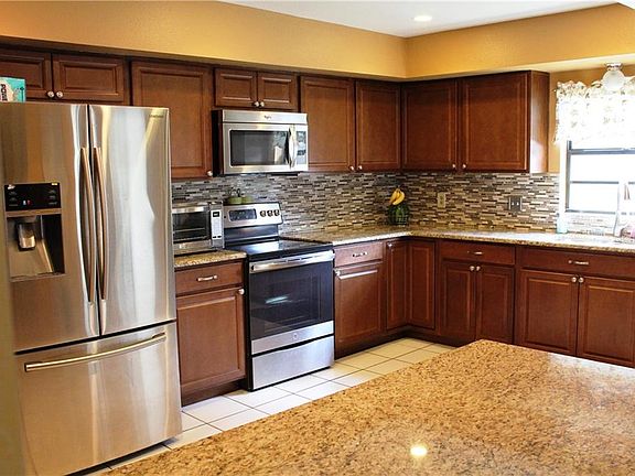 2nd image of 4109 Yellowwood Dr