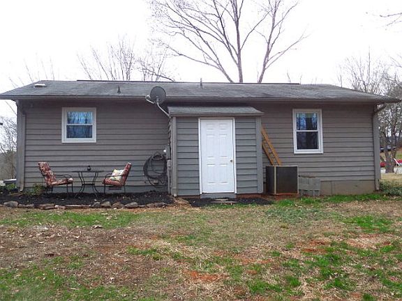3rd image of 637 Alonzo McNeil Dr