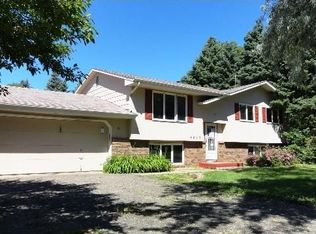 4022 Goodwin Ave N, Oakdale, MN 55128