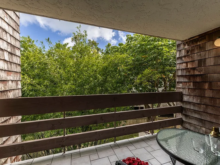 1015 Aoloa Pl #318 — Photo 8