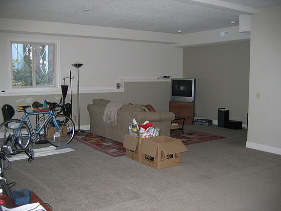 Full Basement with full bath