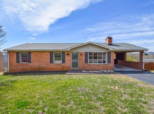 510 Aragona Dr, Vinton, VA 24179