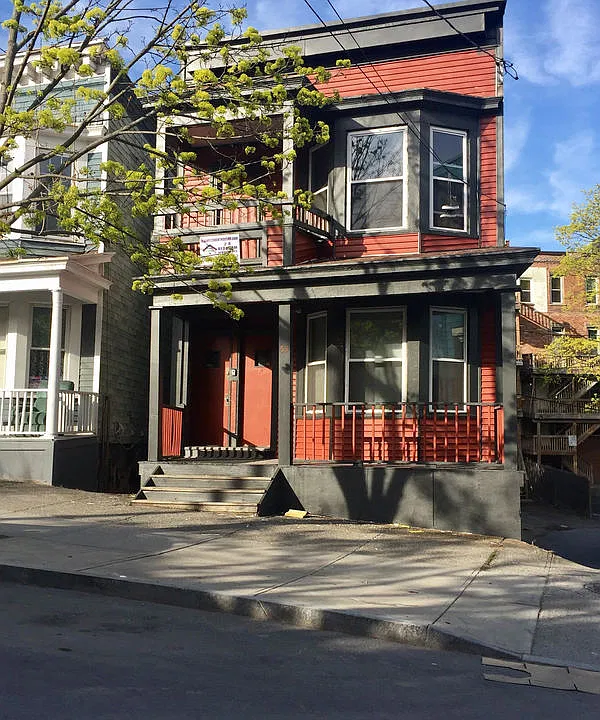 53 Elberon Pl #1