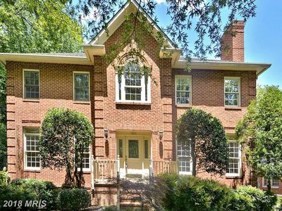 4003 Jones Bridge Rd, Chevy Chase, MD, 20815