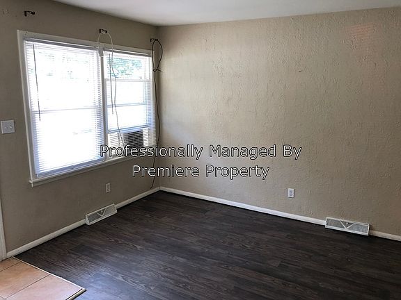 3rd image of 1315 S Franklin Ave