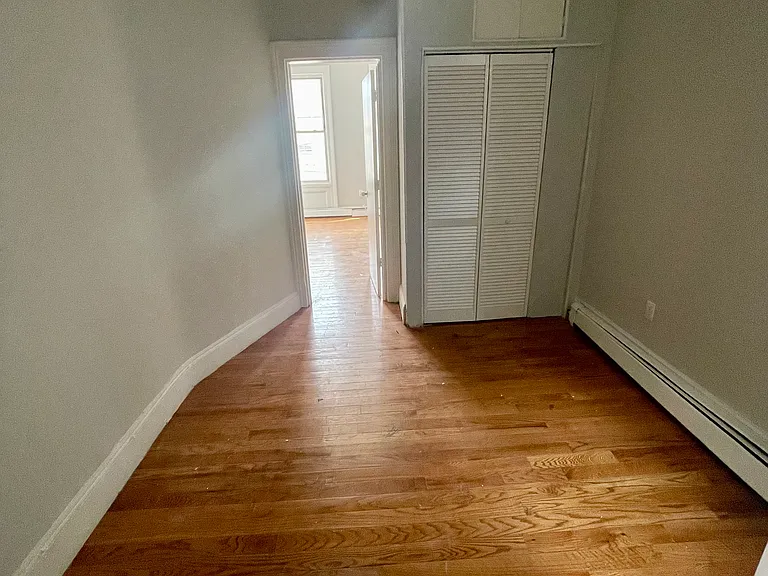 1103 Summit Ave #2R — Photo 5