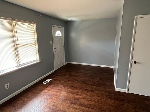 4th image of 7624 Langdon St Floor 1