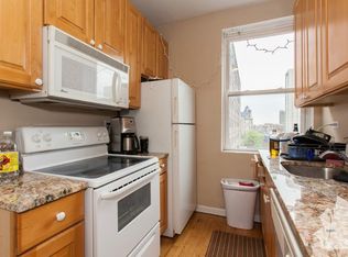 510 W Deming Pl #3NMC, Chicago, IL 60614