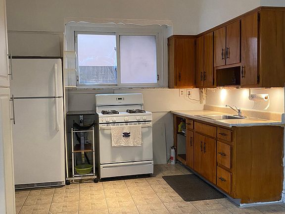 4th image of 4361 161st St Floor 1