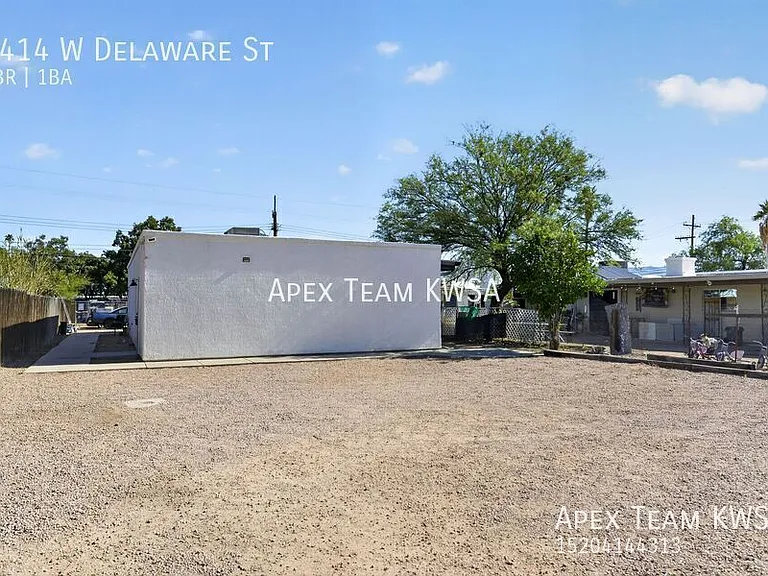 1414 W Delaware St — Photo 28