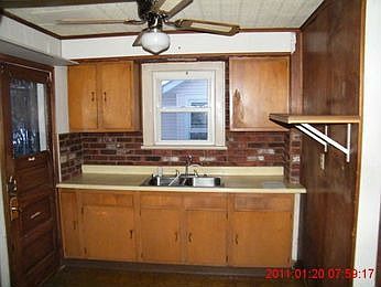 5th image of 1254 Herberich Ave