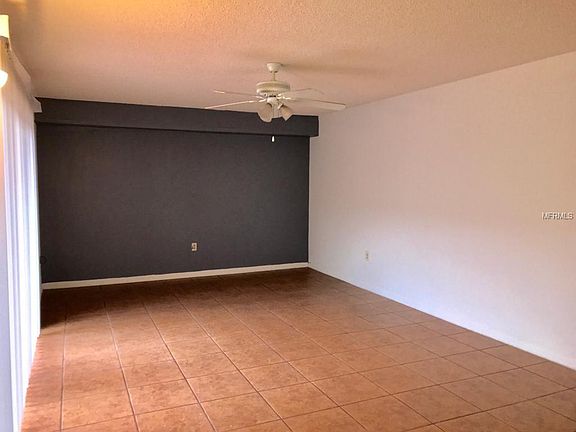 5th image of 5262 Brook Ct