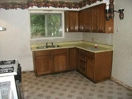 5th image of 1517 Garden Pl