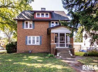 1020 E McClure Ave, Peoria, IL
