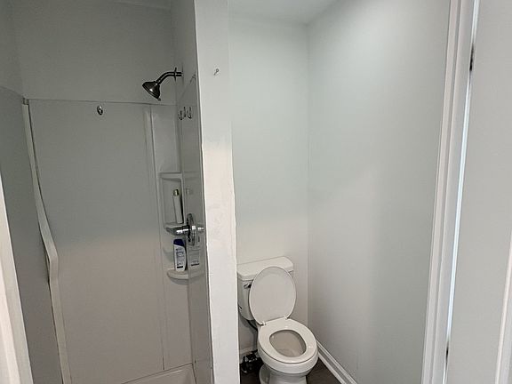 4th image of 223 W Hite St