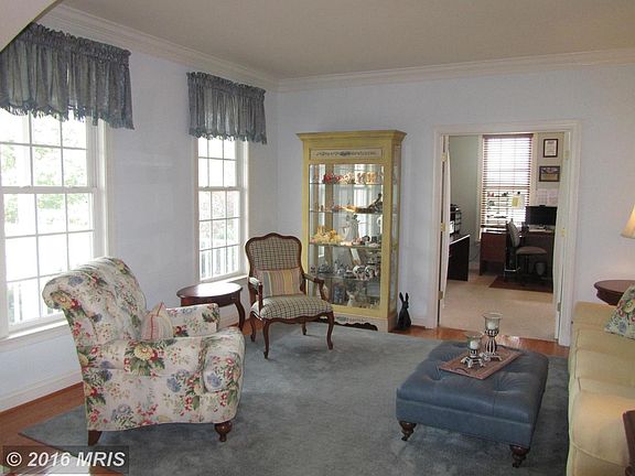2nd image of 25216 Bonny Brook Ln