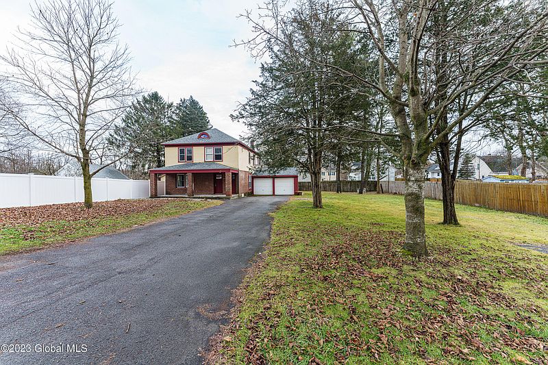 3rd image of 14 Ferrara Avenue