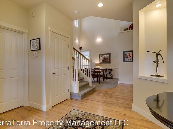 3rd image of 21422 SE 1st Pl