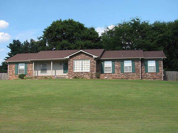 2nd image of 205 Tanglewood Dr