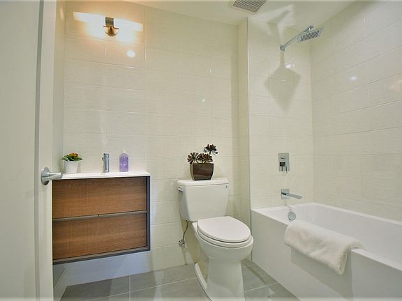 4th image of 255 Walden St