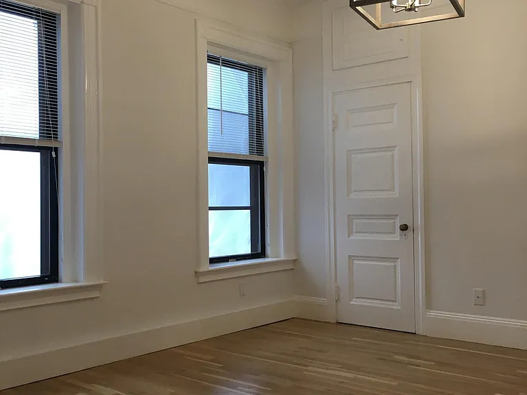 290 Commonwealth Ave #18 — Photo 10