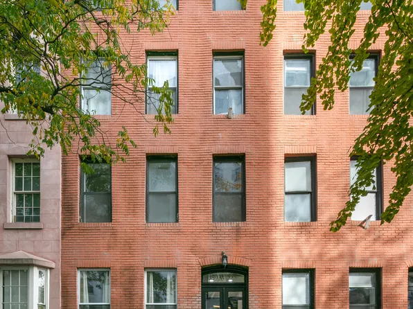 359 West 22nd Street image 1 of 5