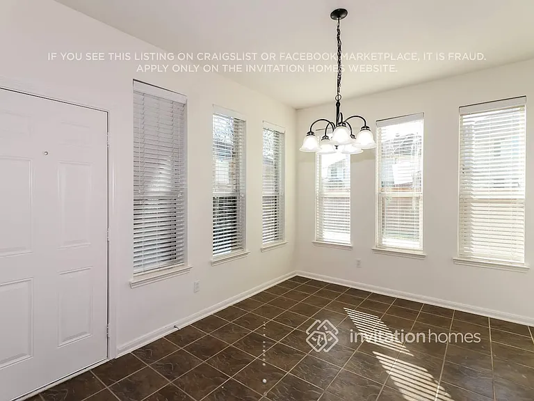 1918 Rustic Oak Ln — Photo 7
