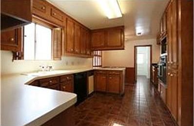 5th image of 10614 Riverview Dr