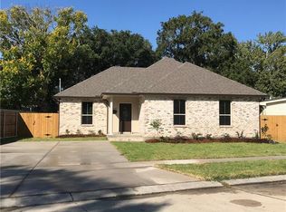 2808 Elizabeth St, Metairie, LA 70003