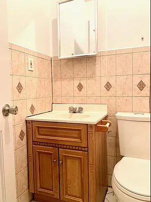 Rented by Apple Exclusive Realty Inc | media 11