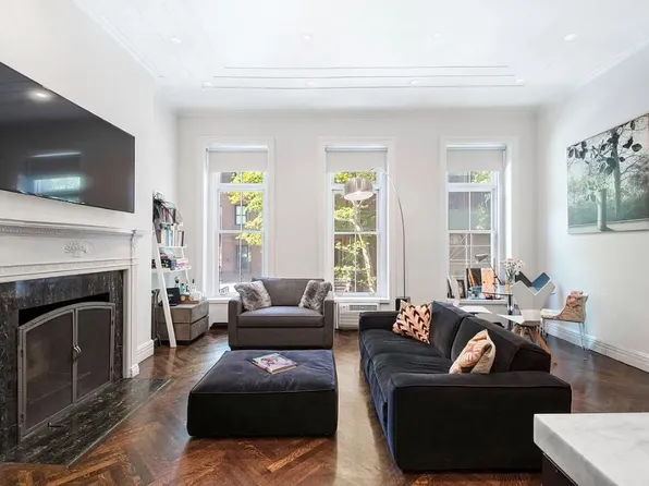 133 East 36th Street image 1 of 11