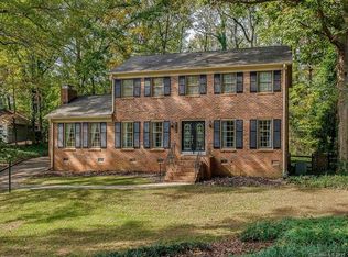 6130 Carriagehouse Ln, Charlotte, NC 28226
