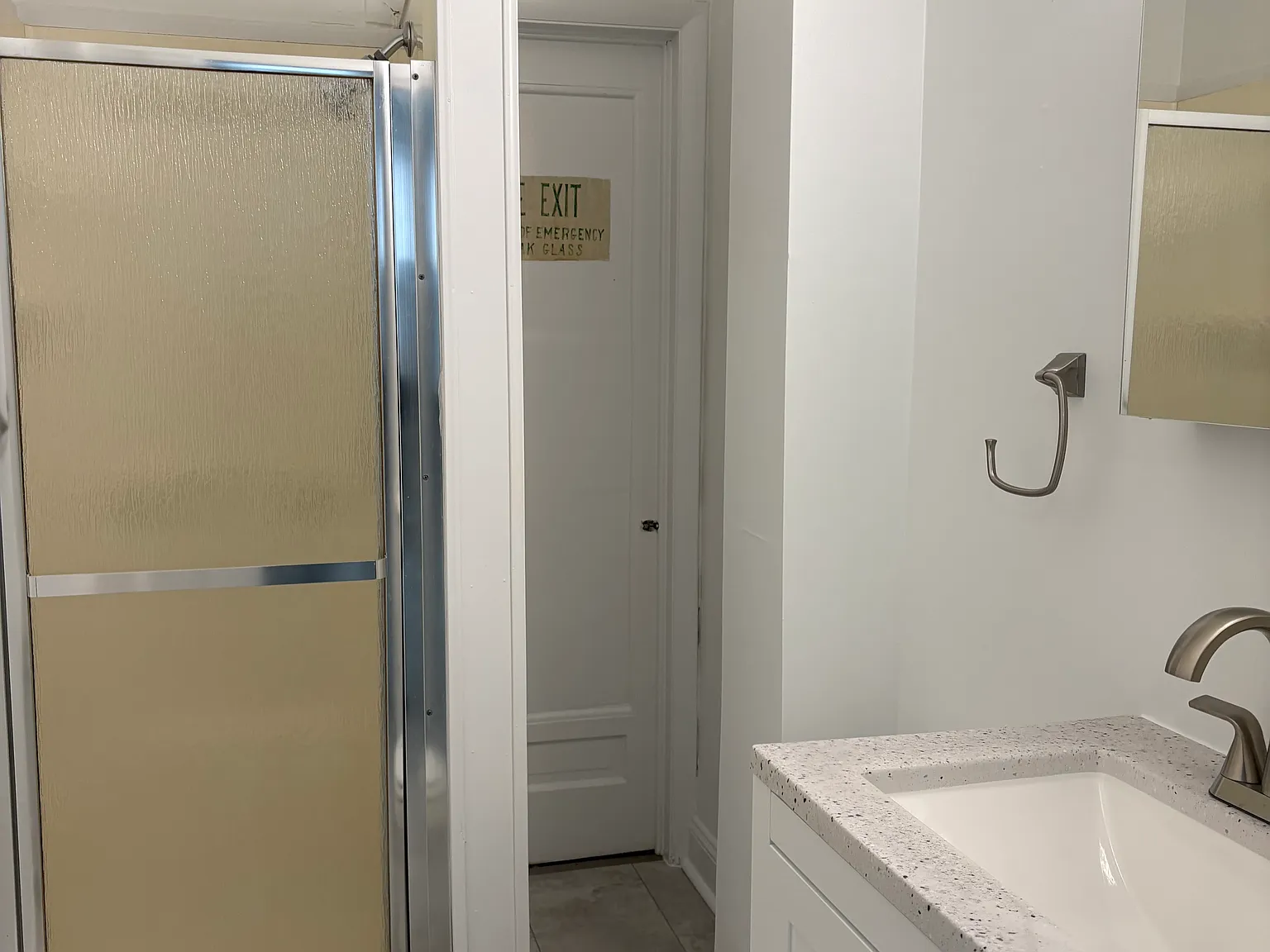 Studio, 600 sqft, $900 — Photo 2