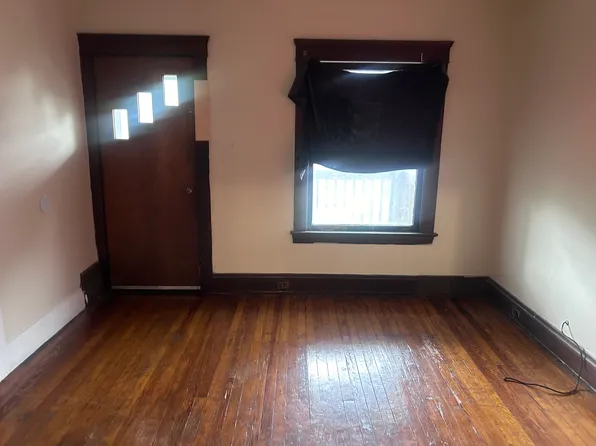 2893 E 118th St Floor 2, Cleveland, OH 44120