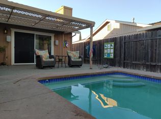 566 Oakborough Ave, Roseville, CA 95747