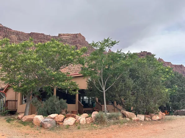 3270 Roberts Dr, Moab, UT 84532