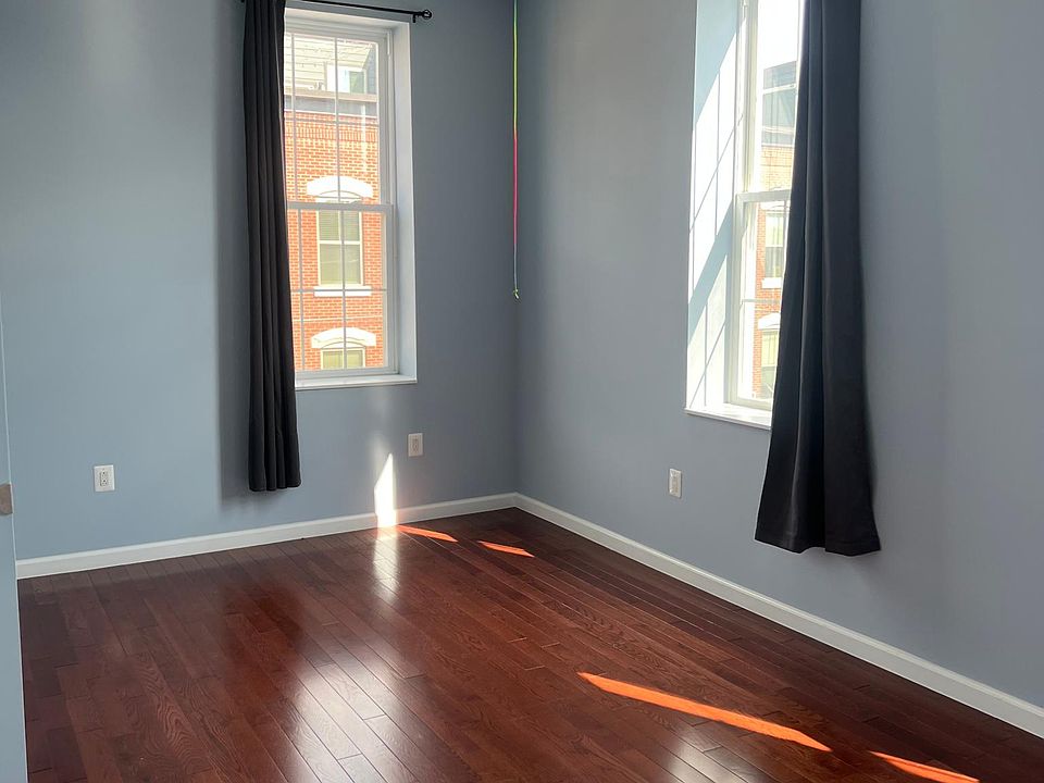 2nd image of 1424 S 5th St Floor 2