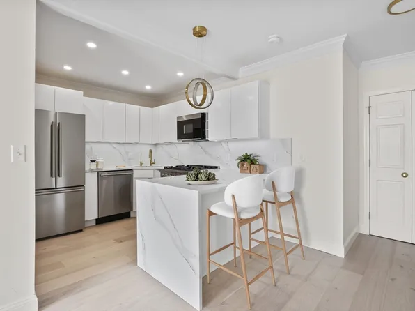 85 E India Row APT 36D, Boston, MA 02110